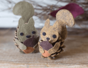 decorar con piñas