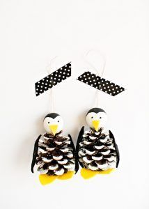 decorar con piñas